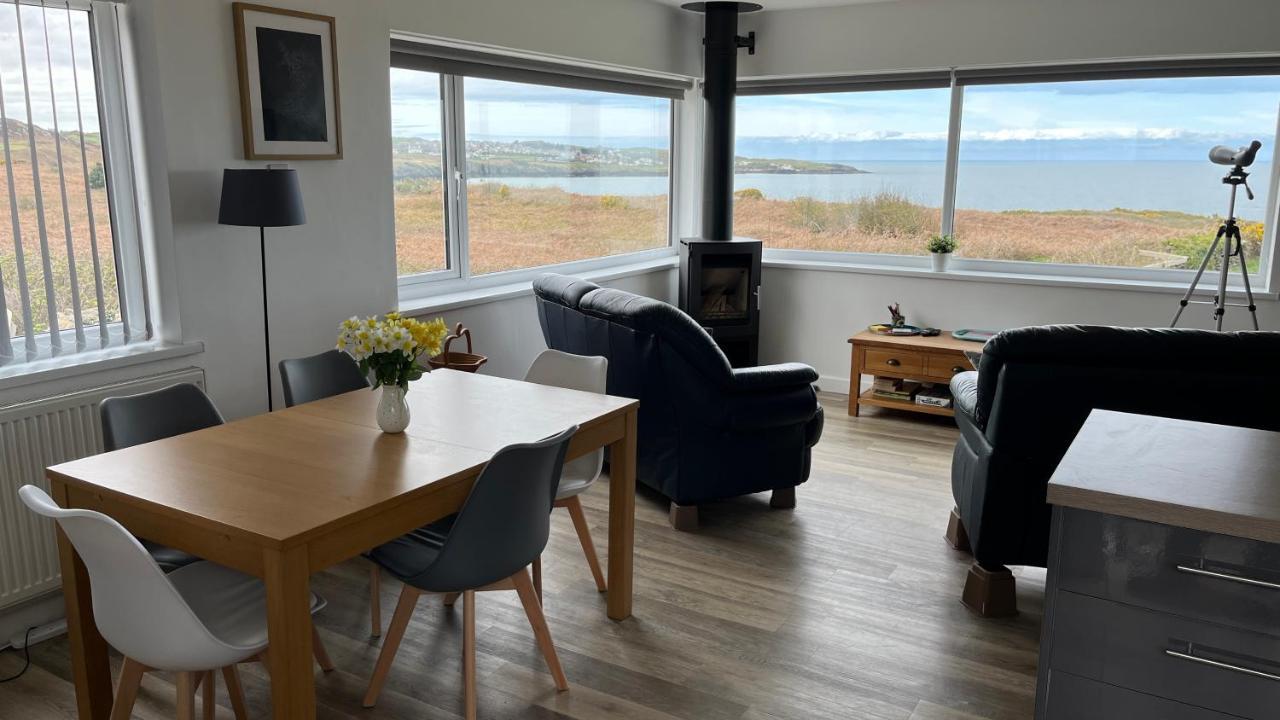 Coastal Bungalow, Sleeps 5 And Ideal For Walkers Amlwch ภายนอก รูปภาพ