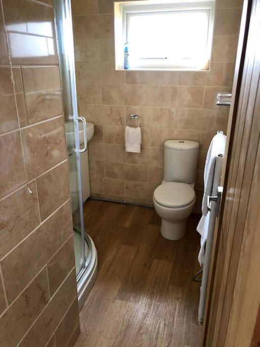 Coastal Bungalow, Sleeps 5 And Ideal For Walkers Amlwch ภายนอก รูปภาพ